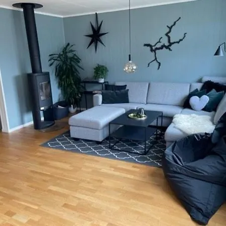 Apartman Cheerful Townhouse, With Outdoor Area Sogndal